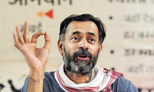 किसान नेता योगेंद्र यादव आएंगे आजमगढ़ किसान मजदूर आंदोलन में आंदोलनकारियों का करेंगे समर्थन