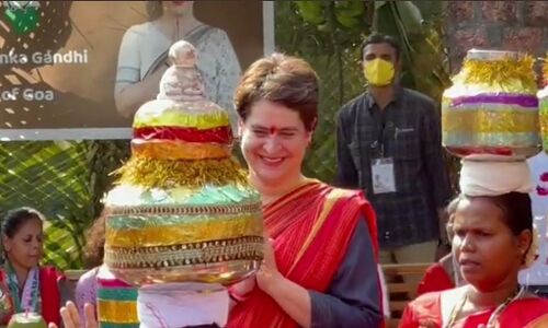 CDS Rawat Demise: देश शोक में हैं और यह भाई की तरह गोवा में डांस कर रही है प्रियंका गांधी पर भड़के अमित मालवीय