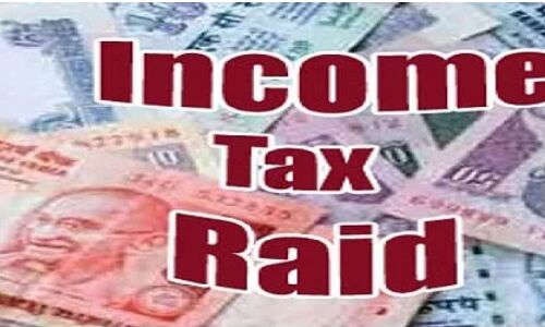 Lucknow News : रकाबगंज में सुपारी व्यापारी के ठिकानों पर IT की रेड जारी, 3 करोड़ से ज्यादा रकम जब्त