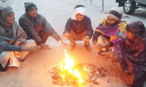 Aaj Ka Mausam : कड़कड़ाती ठण्ड से उत्तराखण्ड का जनजीवन हुआ अस्त-व्यस्त, येलो अलर्ट जारी