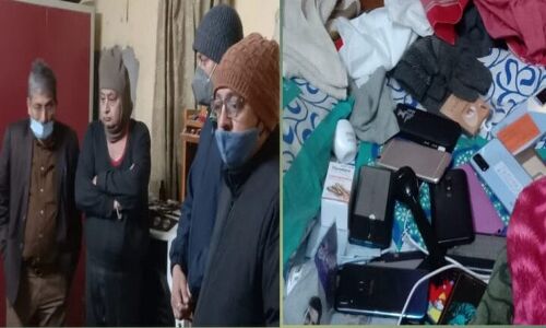 Srinagar Garhwal News: मेडिकल कॉलेज का प्रोफेसर निकला चोर, ढाई दर्जन चोरी के स्मार्टफोन बरामद