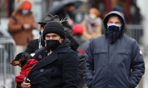 Omicron variant death USA