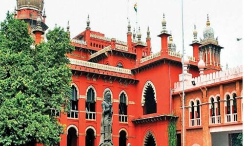 स्वास्थ्य और शिक्षा लोगों के दो प्राथमिक जरूरतों में शामिल हैं। इसके पूर्ण प्रबंधन का अधिकार राज्य सरकारों के पास होना चाहिए।