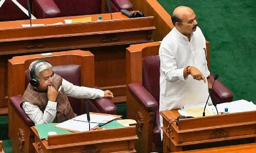 कर्नाटक की विधानसभा में धर्मांतरण विरोधी विधेयक को पारित कर दिया गया है।