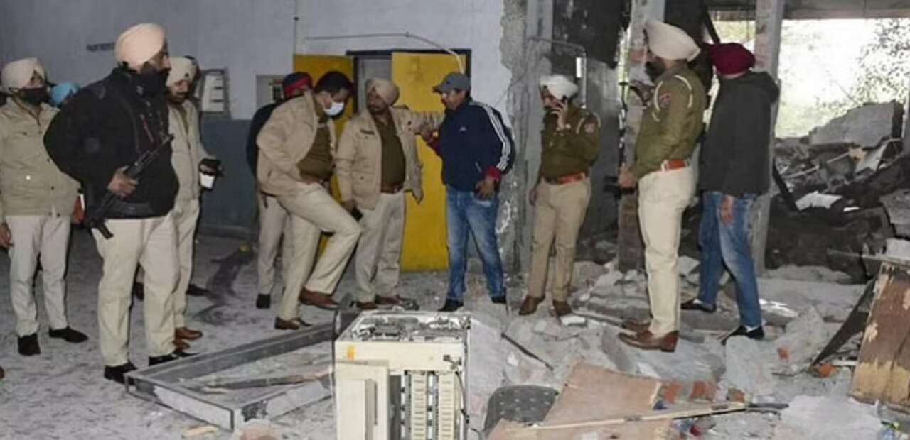 Ludhiana Court Blast : गगनदीप की महिला मित्र कमलजीत गिरफ्तार, इस मामले में भोला से लिंक खंगाल रही हैं जांच एजेंसियां