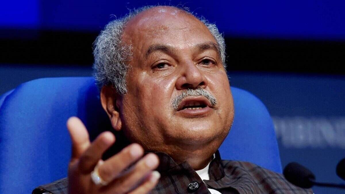 Narendra Singh Tomar News: चुनाव के बाद फिर से आएंगे विवादित कृषि कानून? कृषि मंत्री ने दे दिया ये इशारा Narendra Singh Tomar News: चुनाव के बाद फिर से आएंगे विवादित कृषि कानून? कृषि मंत्री ने दे दिया ये इशारा