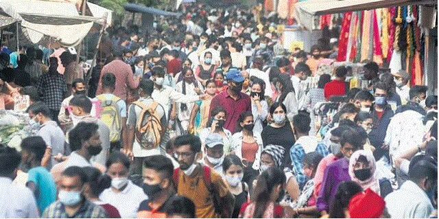 दिल्ली में येलो अलर्ट लागू, CM केजरीवाल बोले - मास्क नहीं पहनने पर और सख्त होंगी पाबंदियां