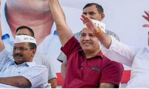 Gujarat Election : गुजरात चुनाव को लेकर अरविंद केजरीवाल ने साधा भाजपा पर निशाना, कहा - चुनावों को लेकर डरी हुई है बीजेपी