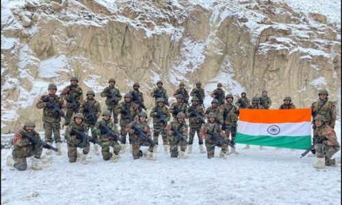 Indo-China Clash: भारत ने चीन को दिया करारा जवाब, गलवान घाटी में सेना ने तिरंगा फहराकर ड्रैगन को दिखाई आंख