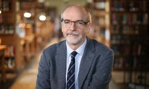 Corona Omicron: हर 6 महीने में दुनिया को बार-बार वैक्सीन नहीं लगा सकते वैक्सीन बनाने वाले वैज्ञानिक ने क्यों कही यह बात