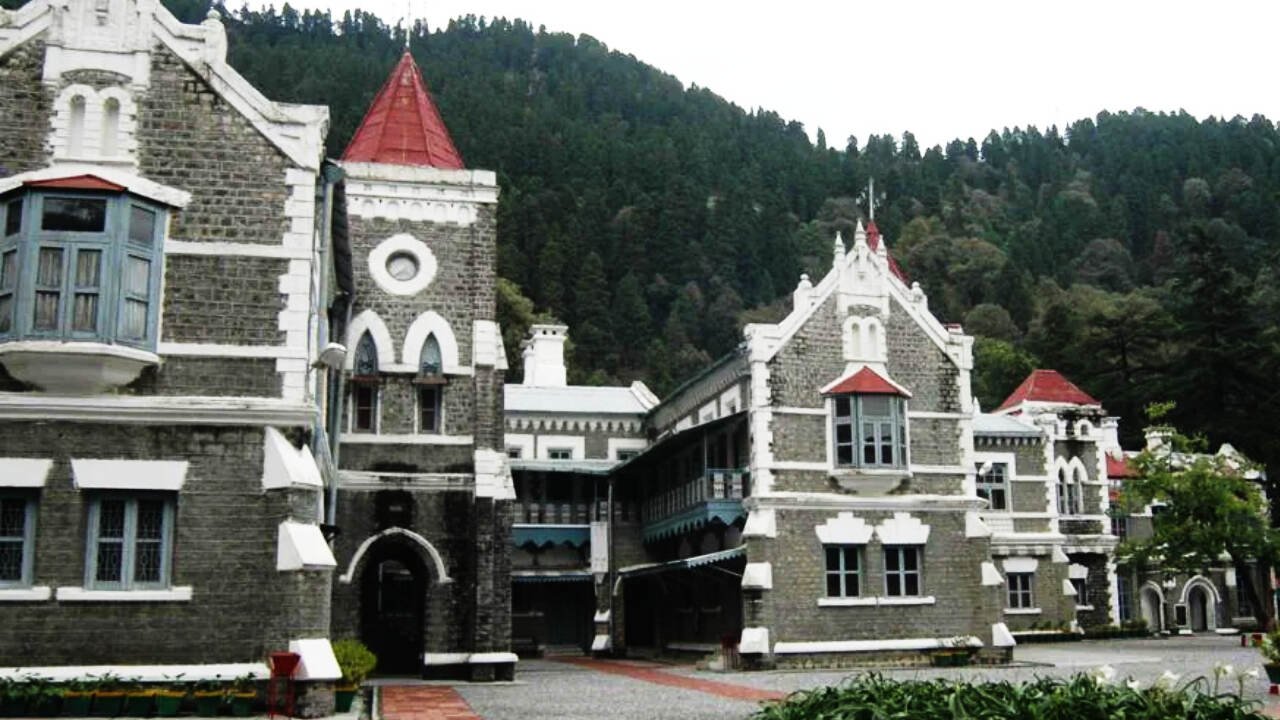 उच्च न्यायालय उत्तराखण्ड, नैनीताल ने कृषि भूमि के वाणिज्यिक आवासीय उपयोग में परिवर्तन पर लगायी रोक