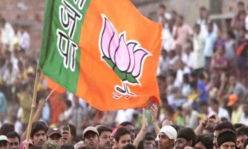 Uttarakhand News: अब मिशन आक्रोश बना उत्तराखण्ड में भाजपा के गले की हड्डी, जूते की माला पहनाने के संदेश हो रहे हैं सर्कुलेट