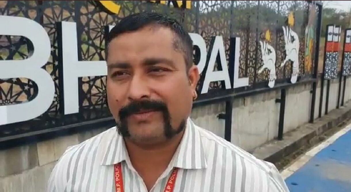 Bhopal News: मूछों के आगे झुकी MP Police, कांस्टेबल राकेश राणा को नौकरी ज्वाइन करने का मिला न्योता