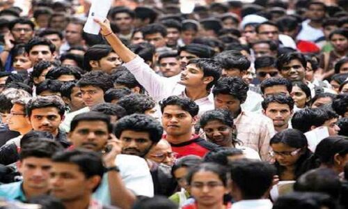 यूपी, गोवा और उत्तराखंड में रोजगार के अवसरों का बुरा हाल, 5 साल में कम हो गईं नौकरियां यूपी, गोवा और उत्तराखंड में रोजगार के अवसरों का बुरा हाल, 5 साल में कम हो गईं नौकरियां