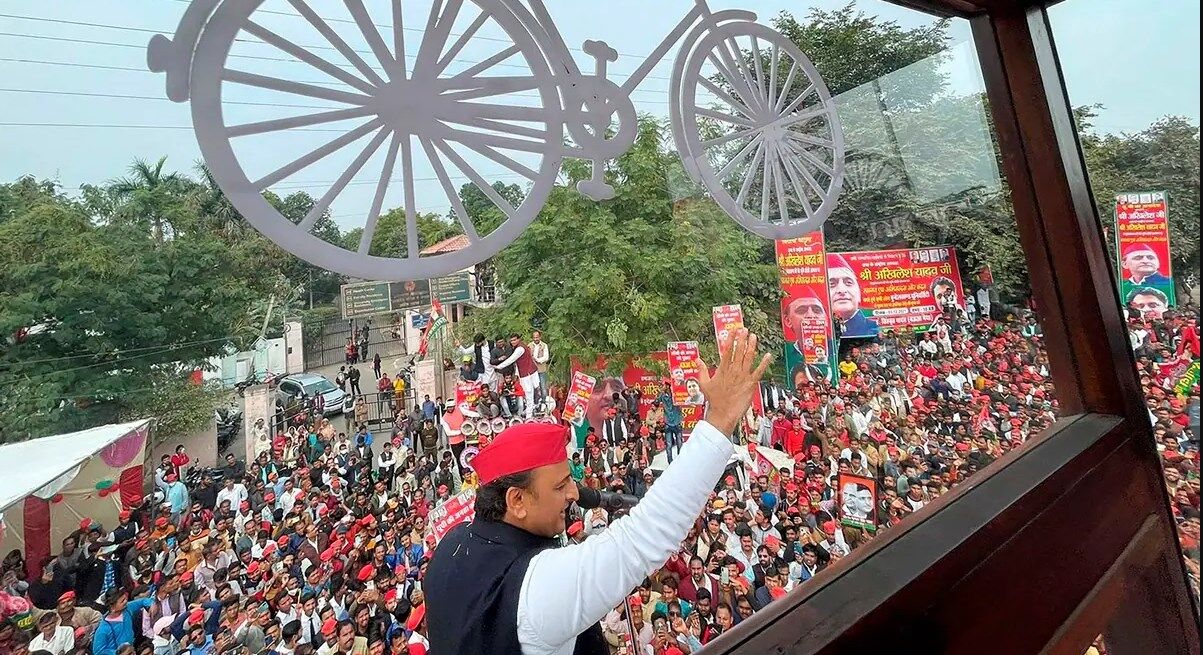 UP Chillupar Election 2022: चिल्लुपार में पूर्वांचल के बाहुबली को बसपा ने दी थी पहली बार चुनौती, अब सपा ने बदल दी है पूरी तस्वीर