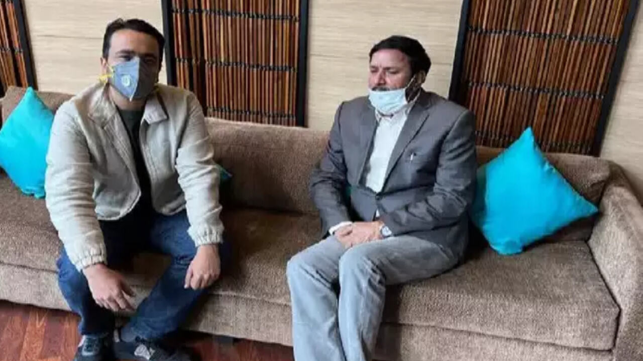 UP Election 2022 : भाजपा में भगदड़, अब गुर्जर नेता व विधायक अवतार ने भी छोड़ी पार्टी, दो दिन में 5 बड़े नेताओं ने दिया झटका