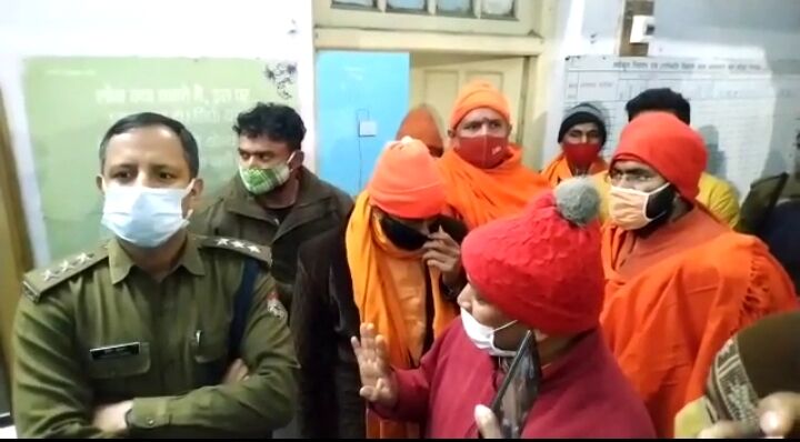 Yati Narsinghanand Arrested: हरिद्वार धर्म संसद में भड़काऊ भाषण देने के आरोप में यति नरसिंहानंद गिरफ्तार