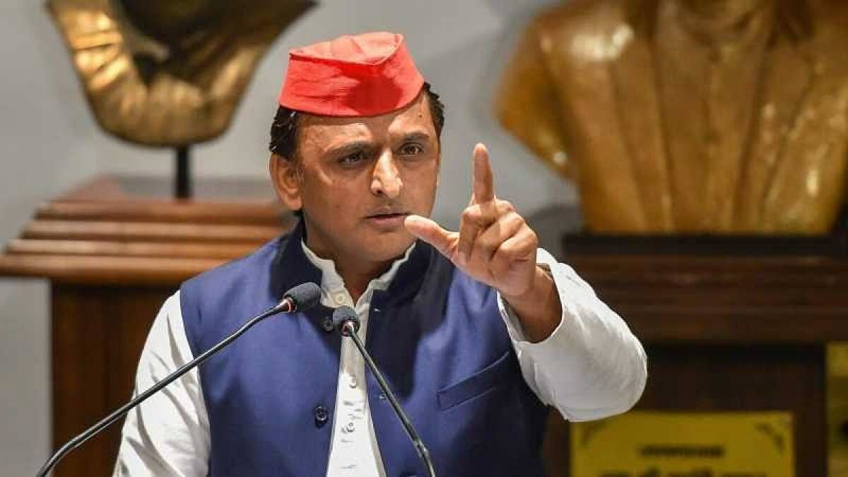 UP Election 2022 : अखिलेश यादव ने केशव प्रसाद मौर्य पर साधा निशाना, बोले ये स्टूल वाले मंत्री हैं, इन्होंने जनता को दिया है धोखा