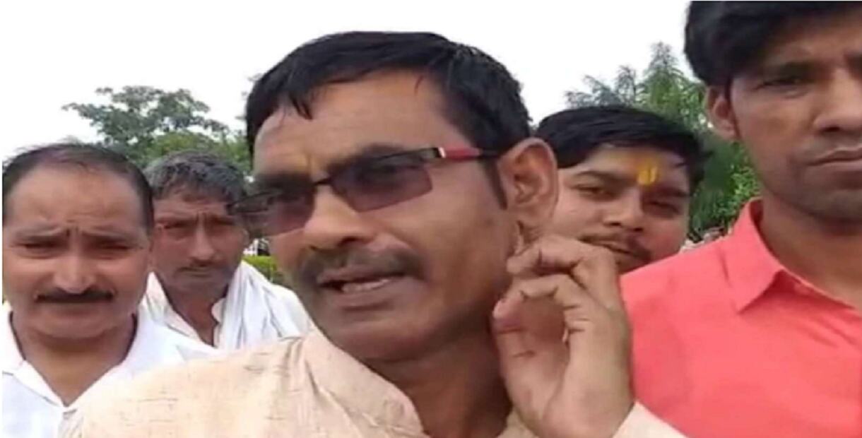 BJP candidate Vikram Saini को खतौली के मुनव्वरपुर गांव के लोगों ने खदेड़कर भगाया