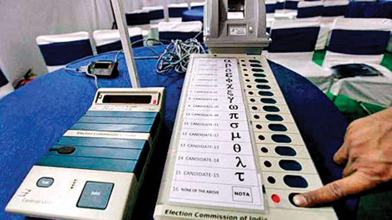 UP Election 2022 : नोएडा-मथुरा में हुए सबसे ज्यादा उम्मीदवारों के नामांकन, अफसरों के इसलिए उड़े होश