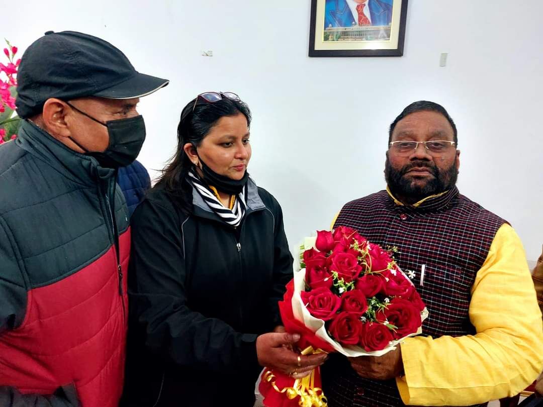 Pilibhit News : पीलीभीत में समाजवादी पार्टी ने बीसलपुर से दिव्या को मैदान में उतारा, फूल बाबू के पाला बदलने की अटकलों पर विराम