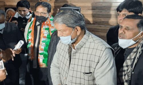 Uttarakhand Election 2022 : टिहरी के भाजपा विधायक ने हरीश रावत की मौजूदगी में थामा कांग्रेस का हाथ