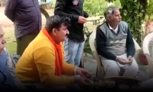 UP Election 2022 : भाजपा को वोट के ल‍िए मुसलमानों के हाथ में कुरान शरीफ रखवा कर कसम खिलवाऊंगा, भाजपा विधायक के पति का वीडियो हुआ वायरल