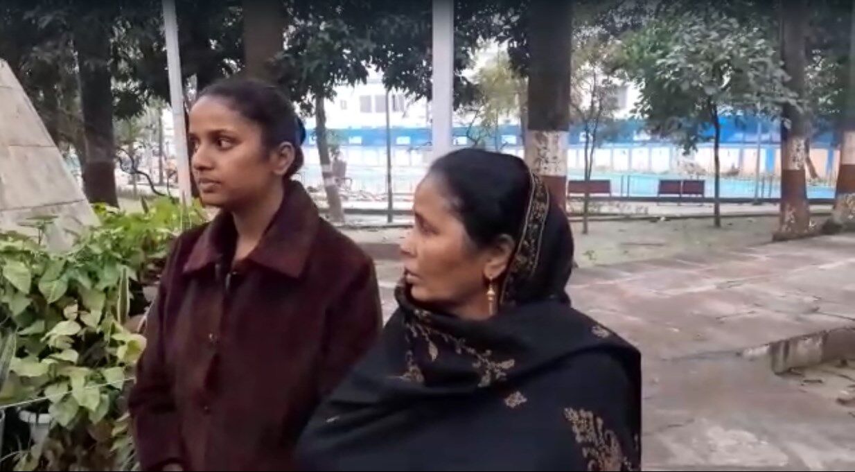 Pilibhit News: BJP MLA के उत्पीड़न से त्रस्त होकर चेयरमैन और उनकी बेटी बोली- इंसाफ न मिला तो कर लेंगे सुसाइड