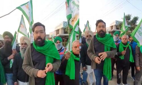 Pilibhit News : पीलीभीत में BJP प्रत्याशी एवं विधायक संजय सिंह गंगवार का डंडा लेकर किसानों-व्यापारियों ने किया विरोध, ये है वजह