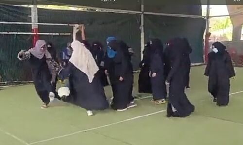 Hijab Controversy : हिजाब विवाद में कूदे बड़बोले अनिल विज, कहा - कांग्रेस की सोच तनाव लिए जिम्मेदार