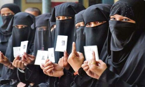 UP Election First Phase: पहले चरण में 58 सीटों के लिए वोटिंग जारी, दोपहर 3 बजे तक 48.24 फीसदी मतदान, जानिए सब कुछ