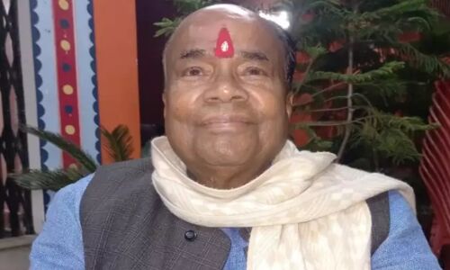 UP Election 2022 : टिकट कटने से नाराज भाजपा MLA ने की बगावत, हाथी पर हुए सवार, योगी को बताया ब्राह्मणों का दुश्मन