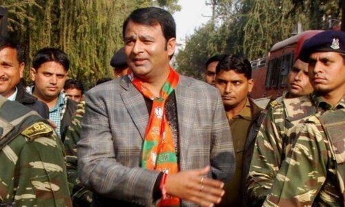 UP Election 2022 : BJP विधायक संगीत सोम के खिलाफ FIR दर्ज, चुनाव अधिकारी को थप्पड़ मारने का आरोप