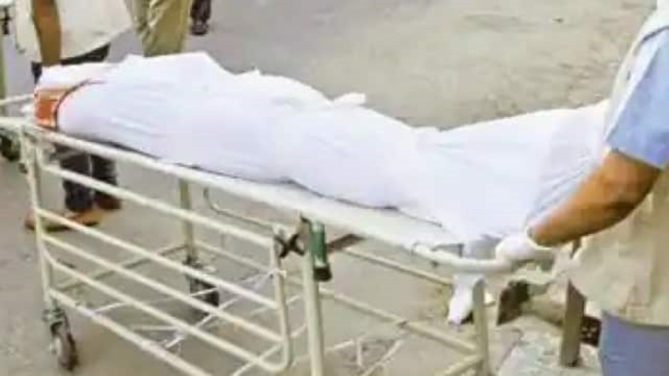 Greater noida News: भाजपा नेता का झुलसी हुई हालत में मिला शव, पत्नी से अलग रहते थे, ये है मामला