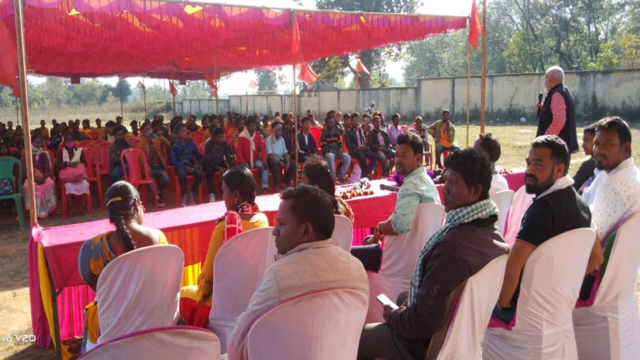 Jharkhand General Workers Union मजदूर और आदिवासी विरोधी कार्य कर रही झारखंड मुक्ति मोर्चा सरकार, यूनियन के नेताओं ने बोला हमला