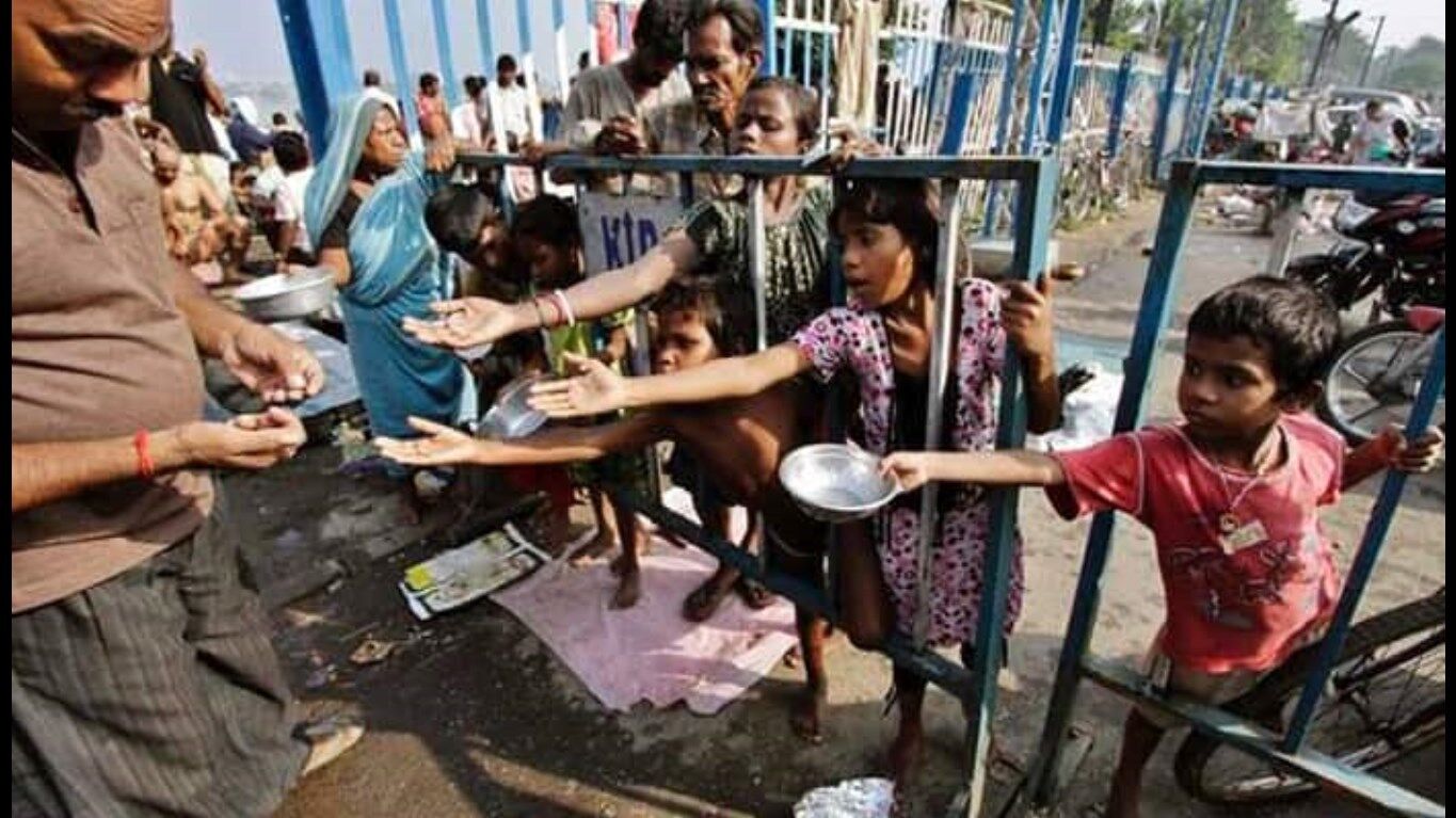 Begging in India: देश के करीब 50 फीसदी गरीब बच्चे गुजरात और महाराष्ट्र की सड़कों पर मांगते हैं भीख, जानिए क्या कहते हैं सरकारी आंकड़े