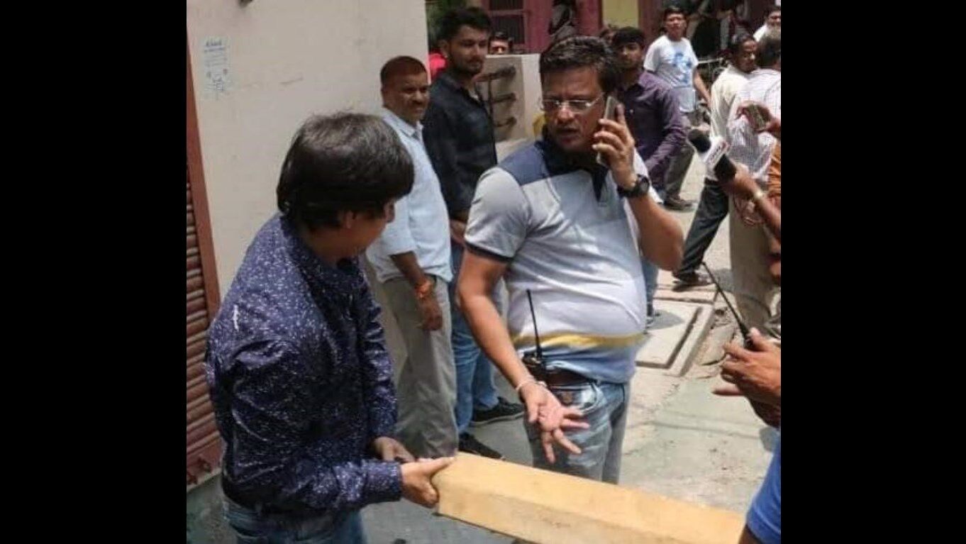 विजयवर्गीय के बेटे ने जिस अधिकारी को बल्ले से पीटा, उसने अदालत में कहा मैंने पीटने वाले को नहीं देखा