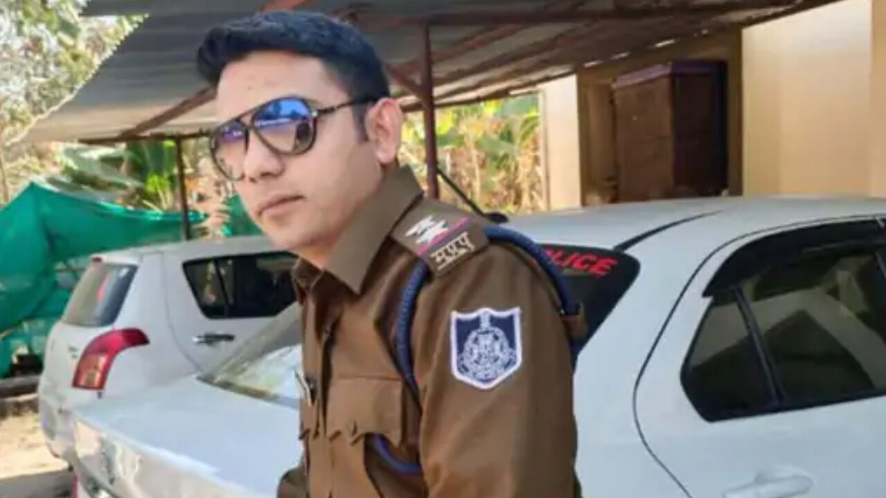 Ujjain Crime News : SI रोज रात शराब पीकर करता था मारपीट, उसे रोज नई लड़कियां चाहिए, मेरी संपत्ति हड़पने का भी बना रहा था प्लान, रेप पीड़िता ने बताई अपनी दर्द भरी दास्तान