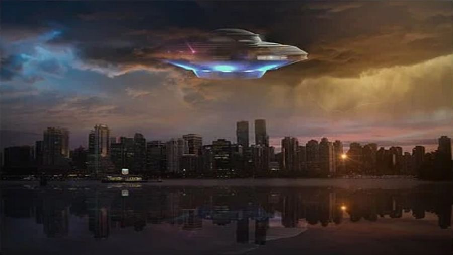 UFO in Pakistan: पाकिस्तान में एलियंस ने दी दस्तक? आसमान में दिखी रहस्यमय चीज, देखिये VIDEO
