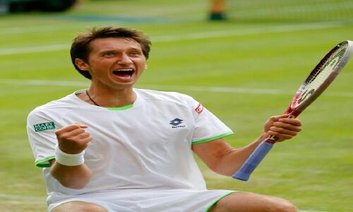 Russia-Ukraine War : मुल्क के बदतर हालात देखकर टेनिस स्टार सर्गेई स्टाखोव्स्की हुए यूक्रेन की सेना में शामिल, इमोशनल वीडियो वायरल