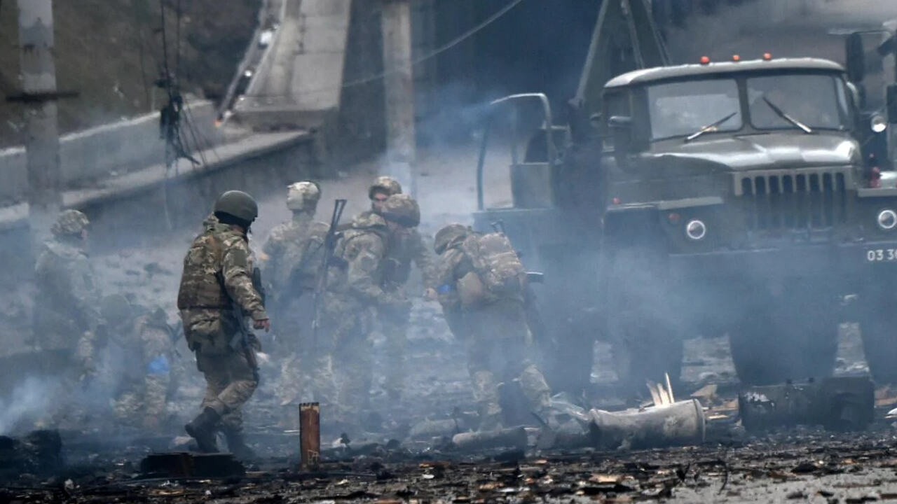 Russia-Ukraine War : रूस ने यूक्रेन के मिलिट्री बेस पर बोला अब तक का सबसे बड़ा हमला।