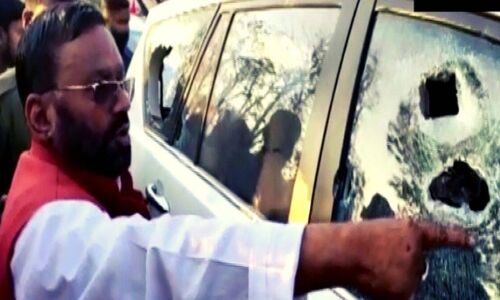 Swami Prasad Maurya पर हमले का वीडियो आया सामने, भाजपा कार्यकर्ता दिखे नुकसान पहुंचाते