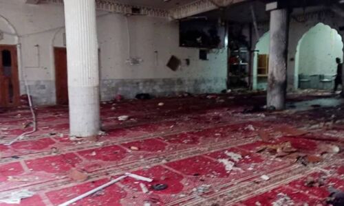 Breaking News : पाकिस्तान के पेशावर में मस्जिद में बड़ा बम धमाका, 30 से ज्यादा लोगों की मौत Breaking News : पाकिस्तान के पेशावर में मस्जिद में बड़ा बम धमाका, 30 से ज्यादा लोगों की मौत