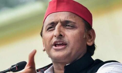 UP Election 2022 : ईमानदार बताकर क्यों और कैसे घायल किए दिल्ली के पत्रकार, अखिलेश यादव ने खुद बताया