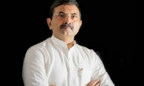 कौन है बाहुबली बृजेश सिंह जिसके खिलाफ BJP ने नहीं उतारा प्रत्याशी? बुलडोजर का भी मिला है आशीर्वाद... कौन है बाहुबली बृजेश सिंह जिसके खिलाफ BJP ने नहीं उतारा प्रत्याशी? बुलडोजर का भी मिला है आशीर्वाद...