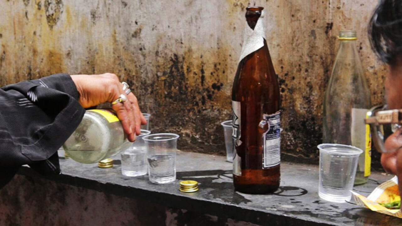 बिहार में जहरीली शराब से 25 से अधिक की मौत