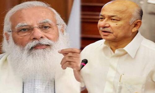 गुजरात फाइल्स पर भी हो बात, लोगों की भावनाओं को भड़काना भाजपा की पुरानी नीति : सुशील कुमार शिंदे