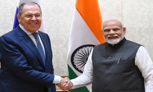 Russia Ukraine War: पीएम मोदी से मिले रूस के विदेश मंत्री, यूक्रेन के साथ युद्ध पर दोहराई अपनी मांग, जानें क्या कहा
