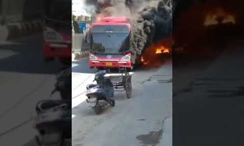 Delhi News: दिल्ली के महिपालपुर में दिल दहलाने वाला हादसा, सड़क पर दौड़ती DTC बस बनी आग का गोला Delhi News: दिल्ली के महिपालपुर में दिल दहलाने वाला हादसा, सड़क पर दौड़ती DTC बस बनी आग का गोला