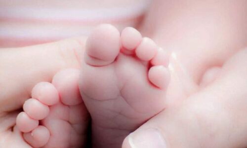 Delhi News: ​आईवीएफ क्लिनिक स्टाफ के चक्कर में फंसकर बाप ने पैसे के लिए किया 5 दिन नवजात का सौदा, ऐसे हुआ राज का पर्दाफाश